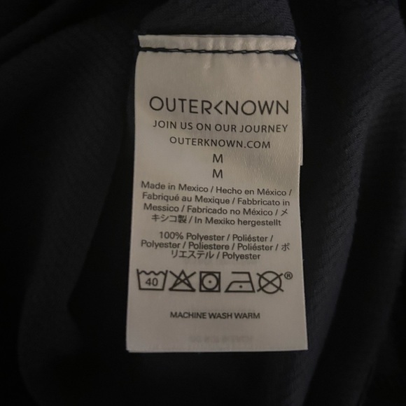 Outerknown Men’s Activewear Quarter-zip top. Navy blue. Size medium - Picture 3 of 10